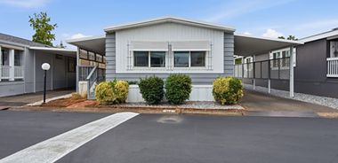 image of property with 2 Bed | 2 Bath | 1,000 Sqft