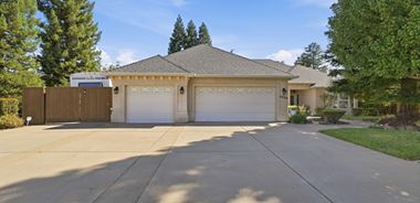 image of property with 4 Bed | 3 Bath | 2,637 Sqft