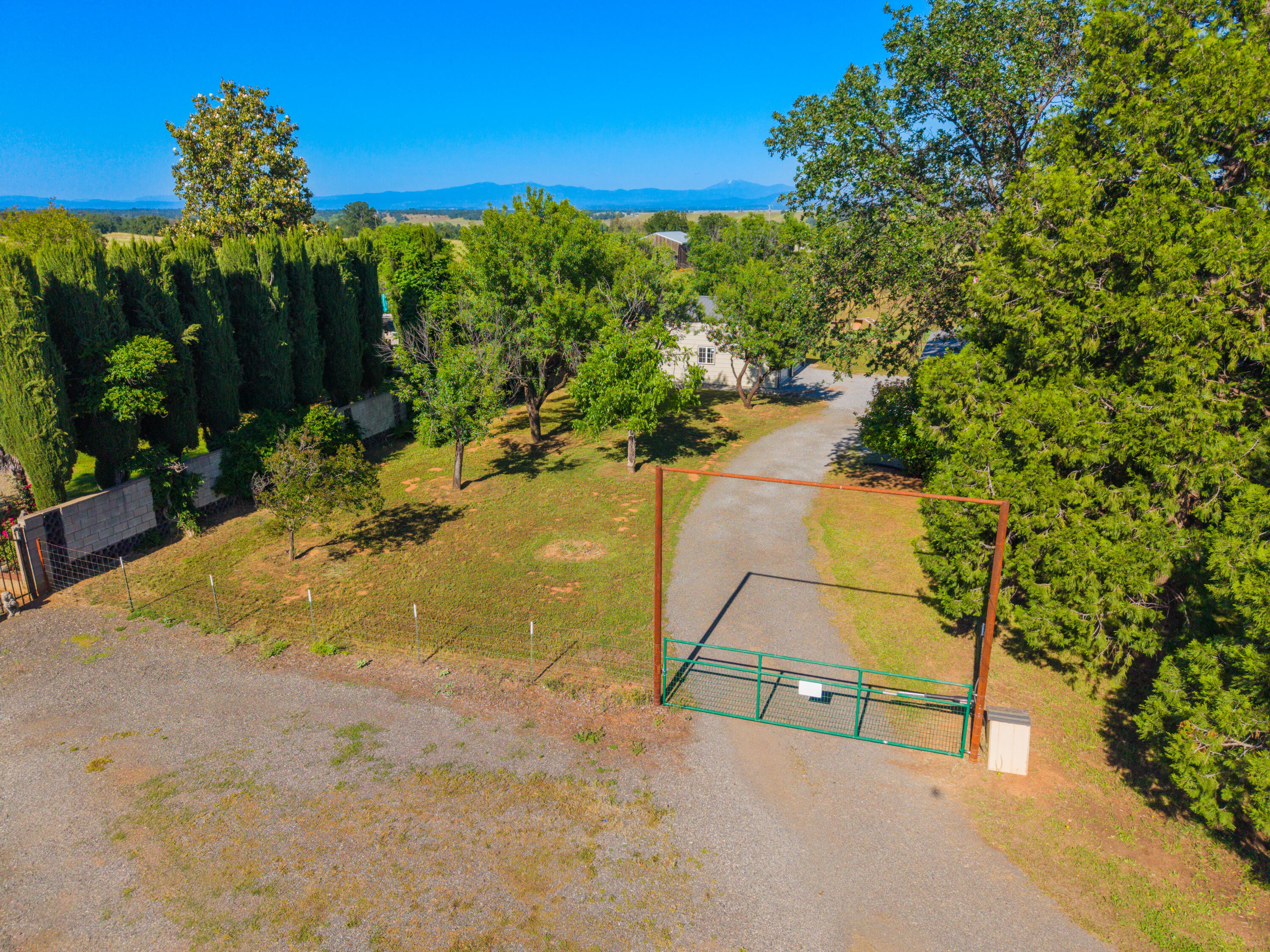 main property photo 51