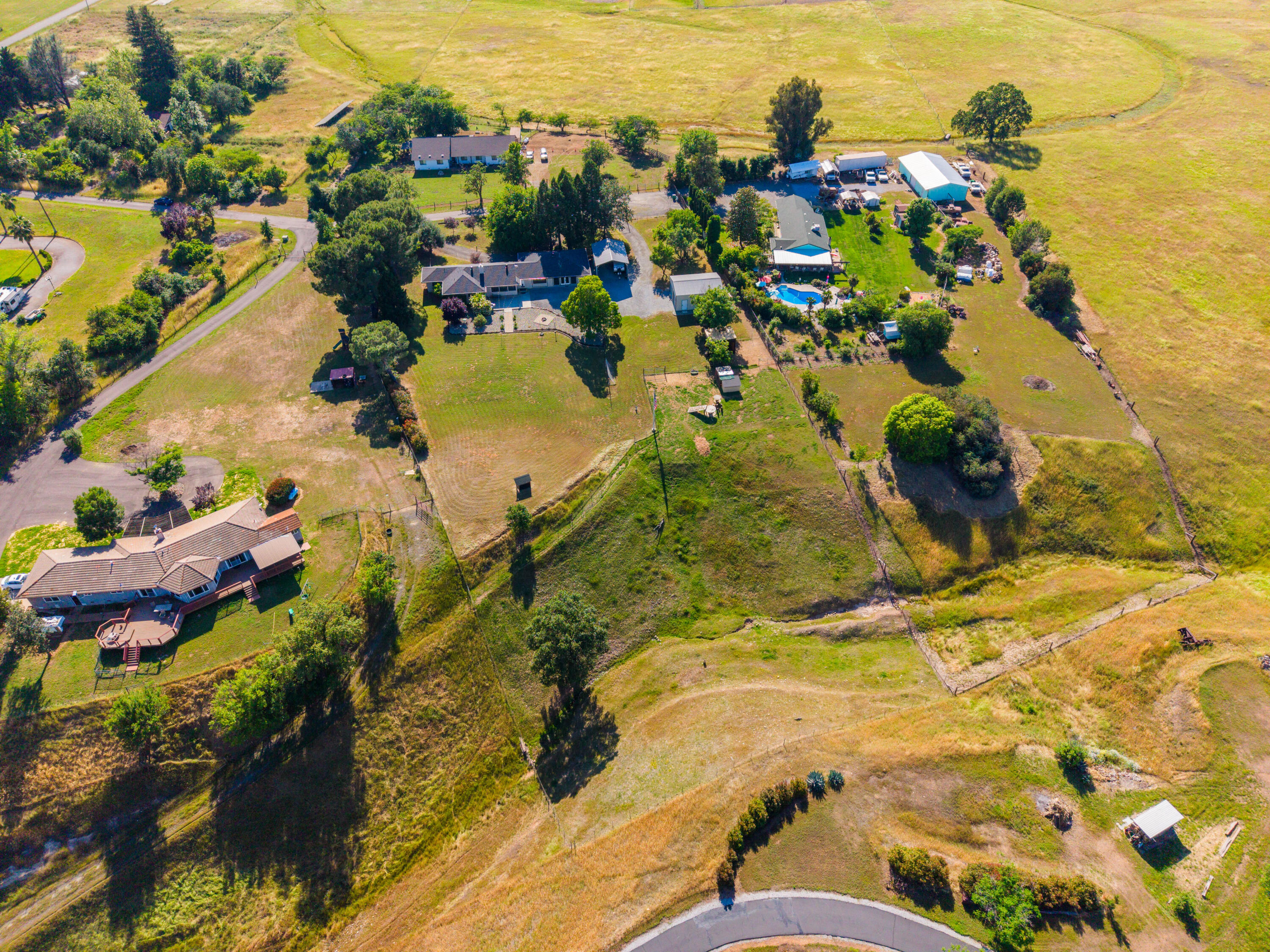 main property photo 66