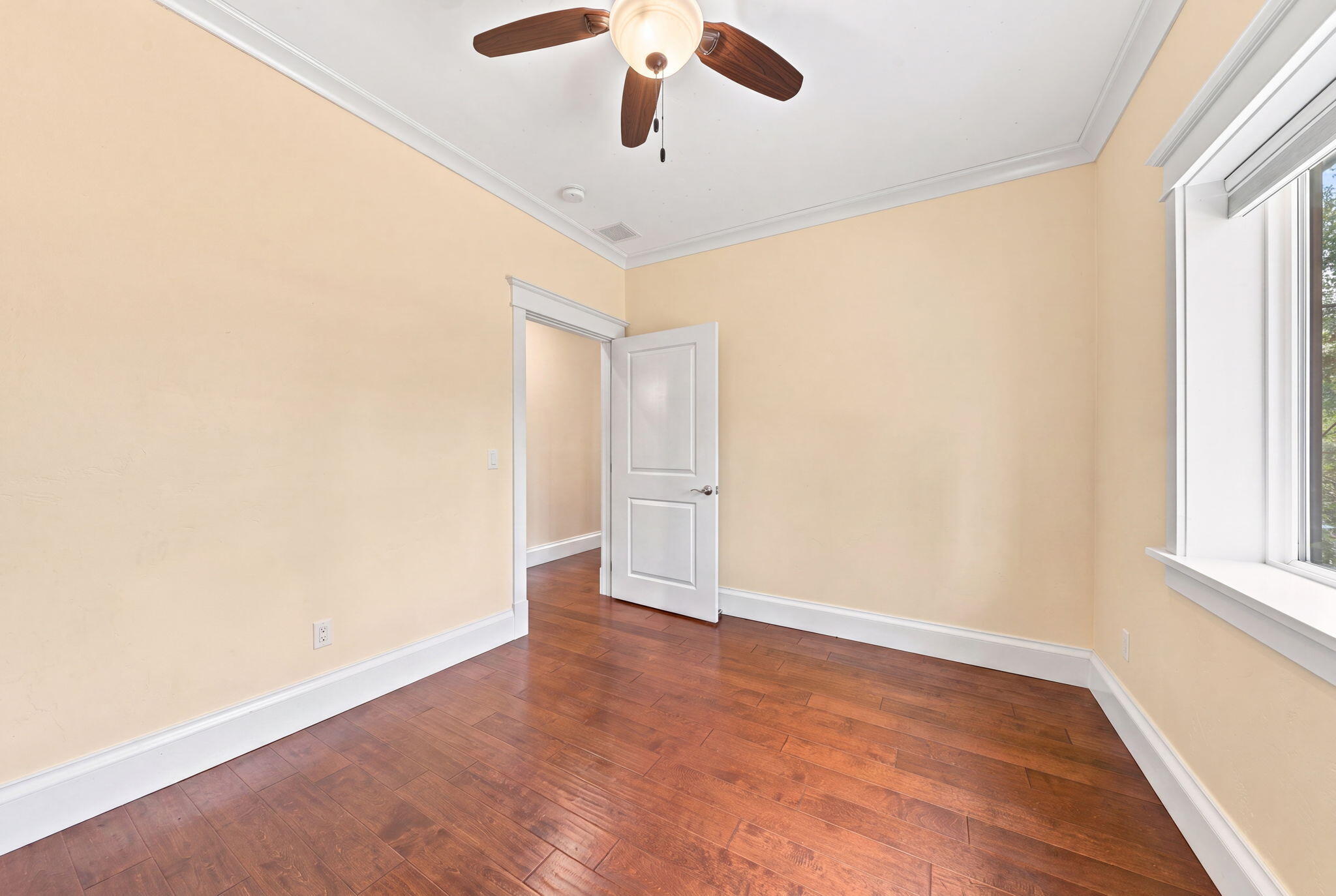 main property photo 128