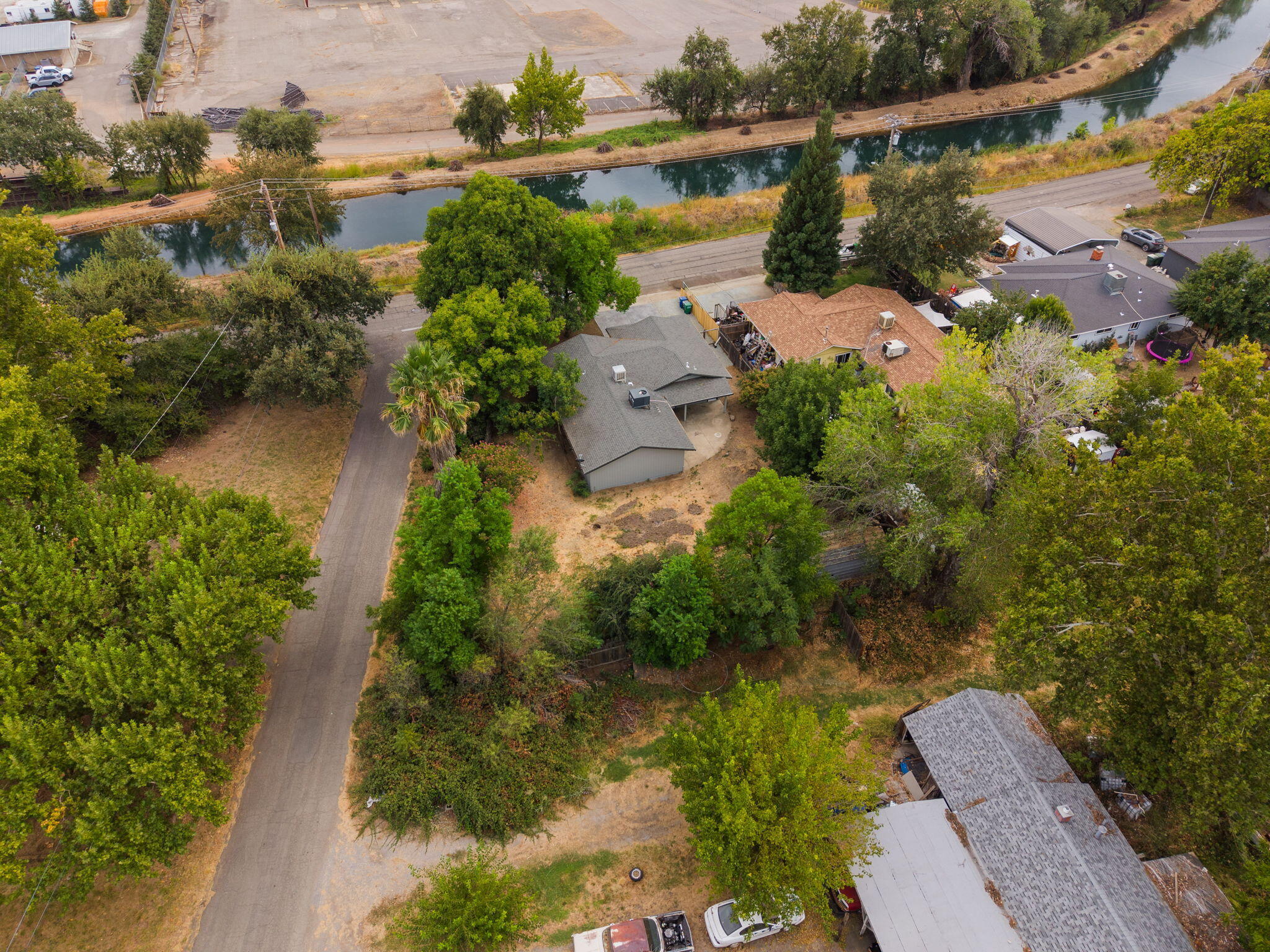 main property photo 26