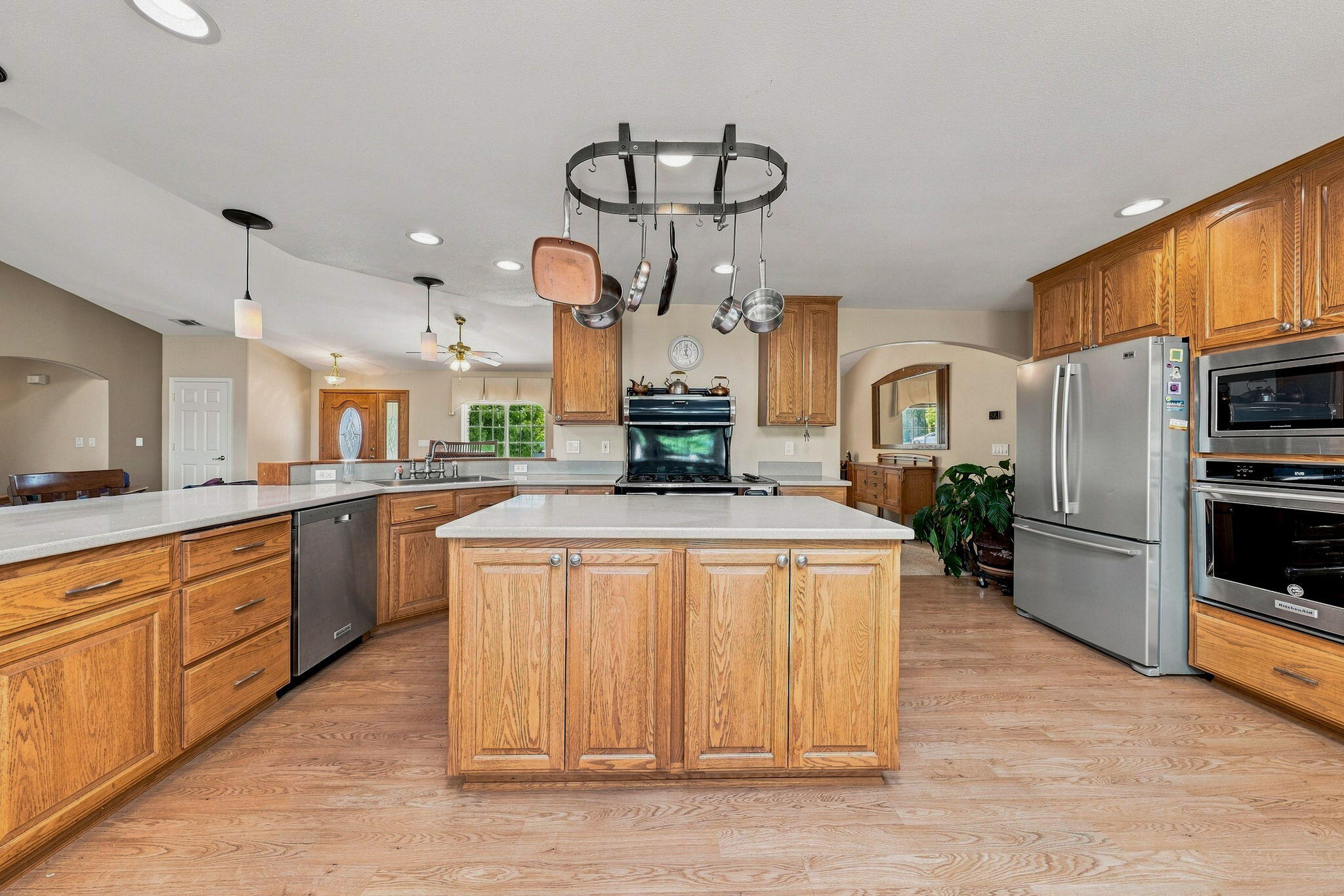 main property photo 16