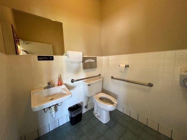 main property photo 12