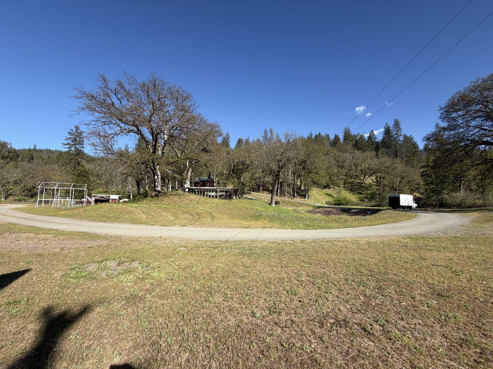 main property photo 17