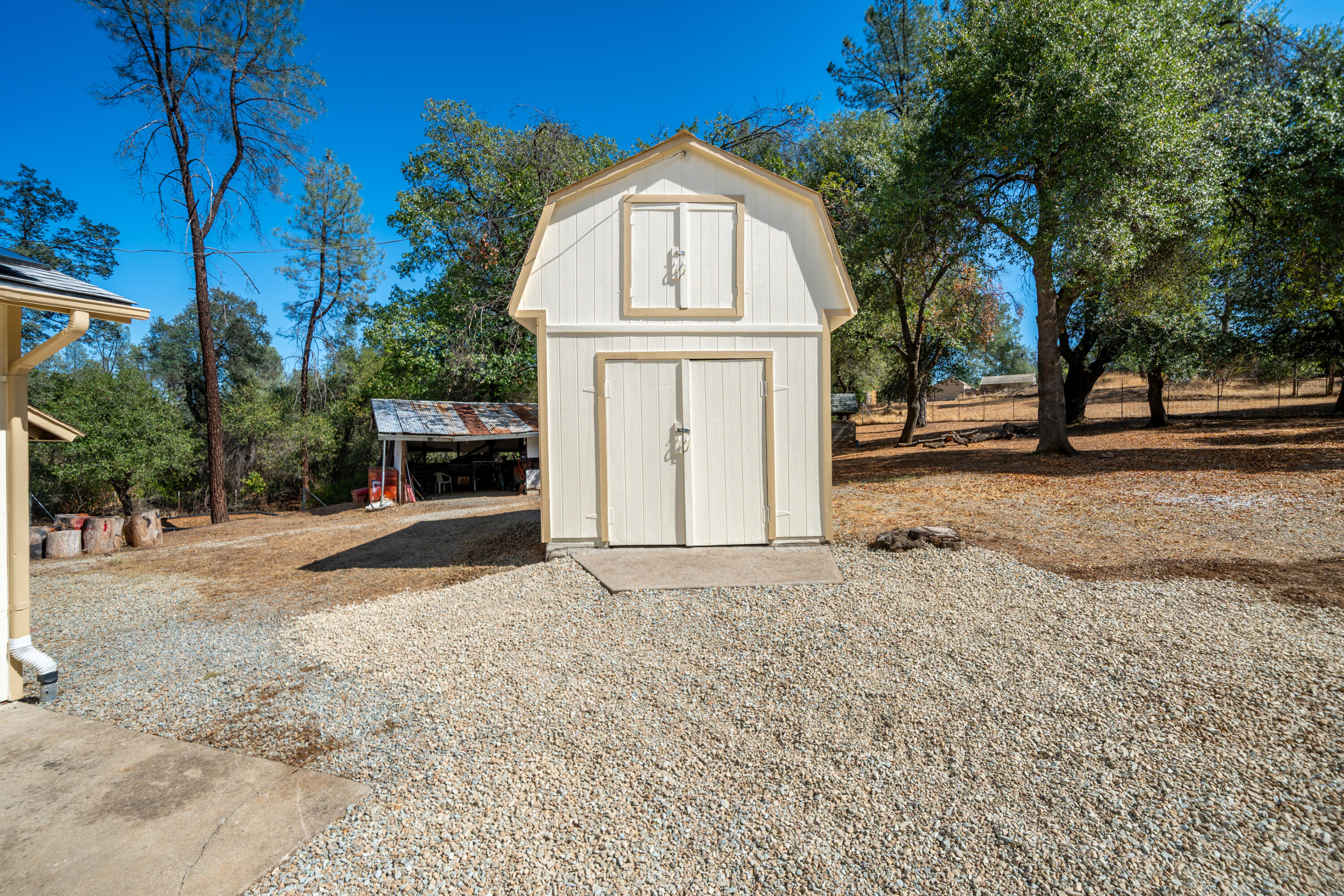 main property photo 64