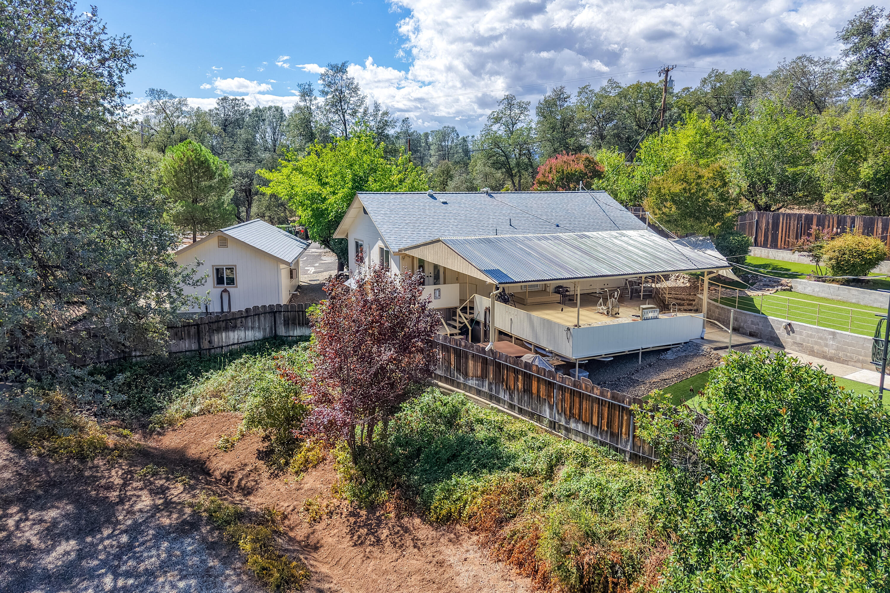main property photo 74