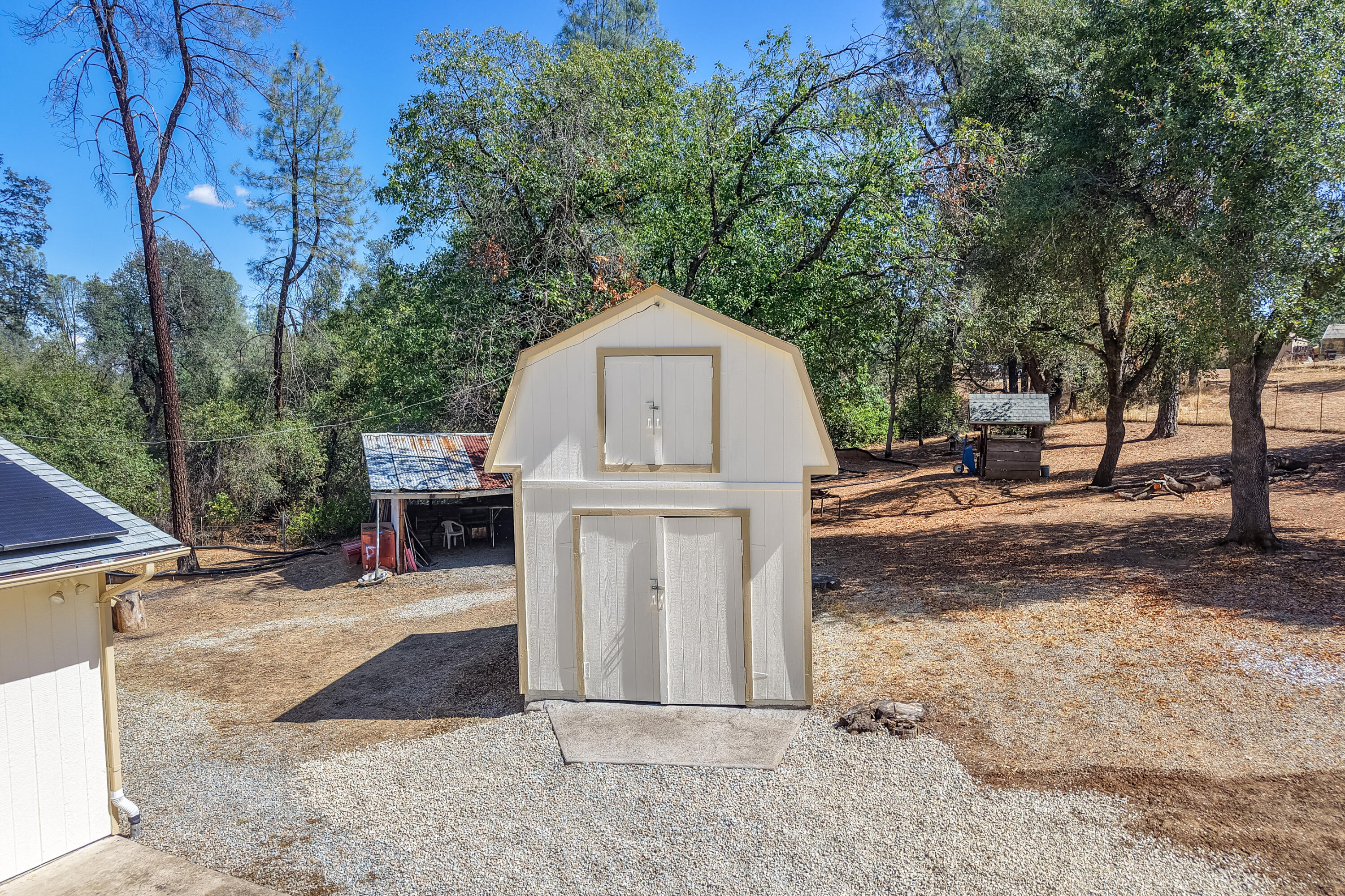 main property photo 80