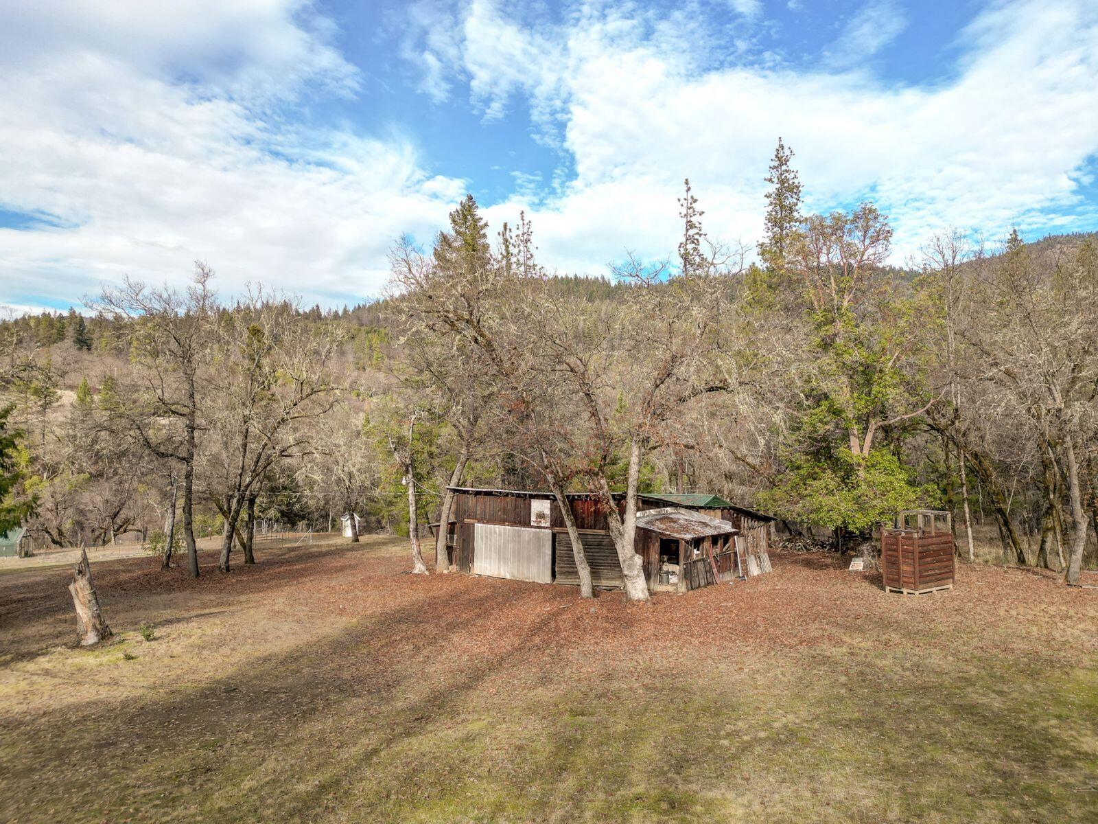 main property photo 37