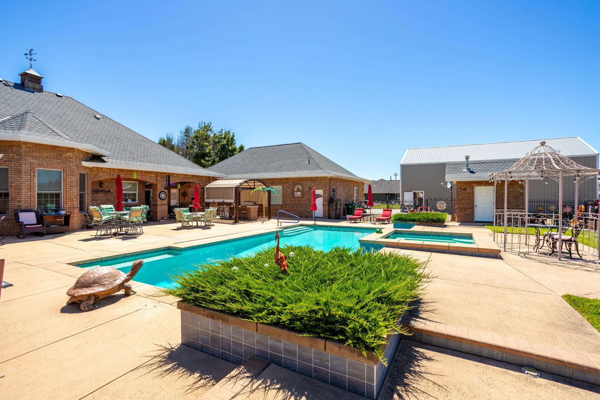 main property photo 43