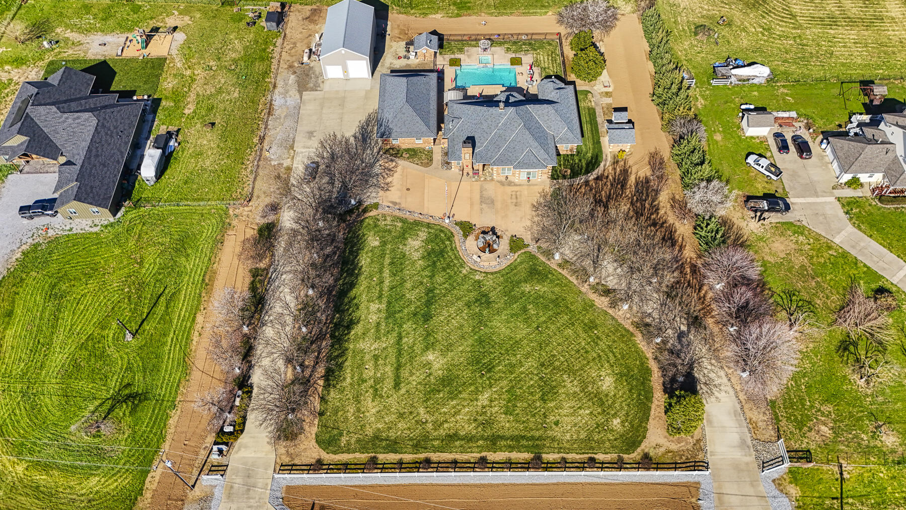 main property photo 47