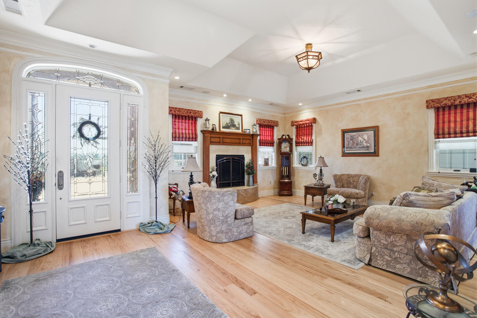 main property photo 6