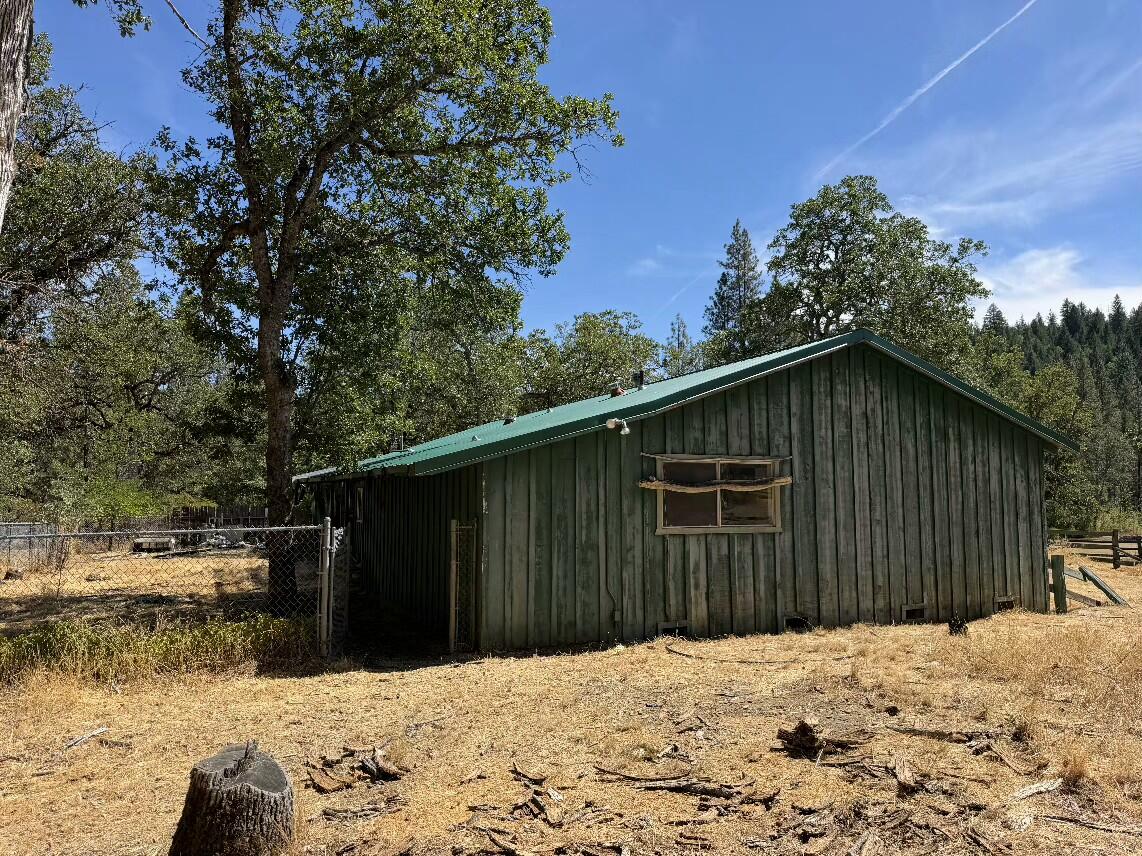 main property photo 15