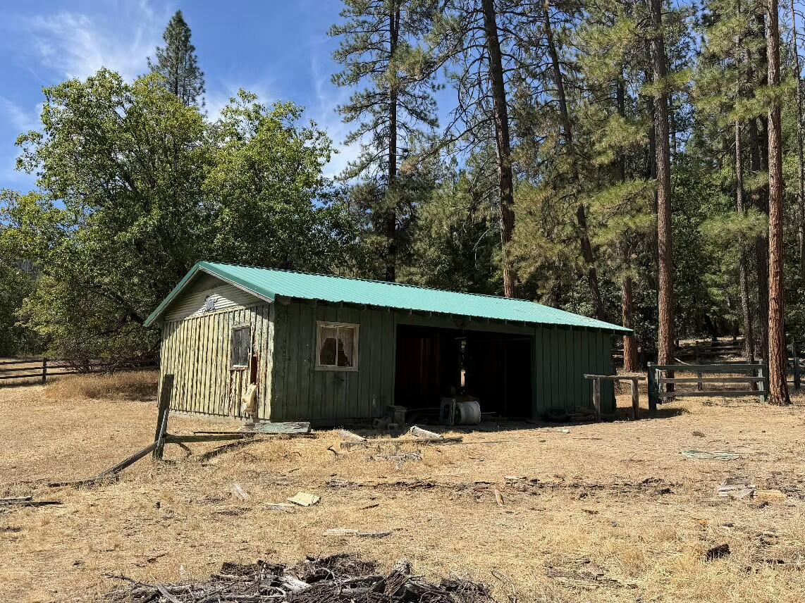 main property photo 16