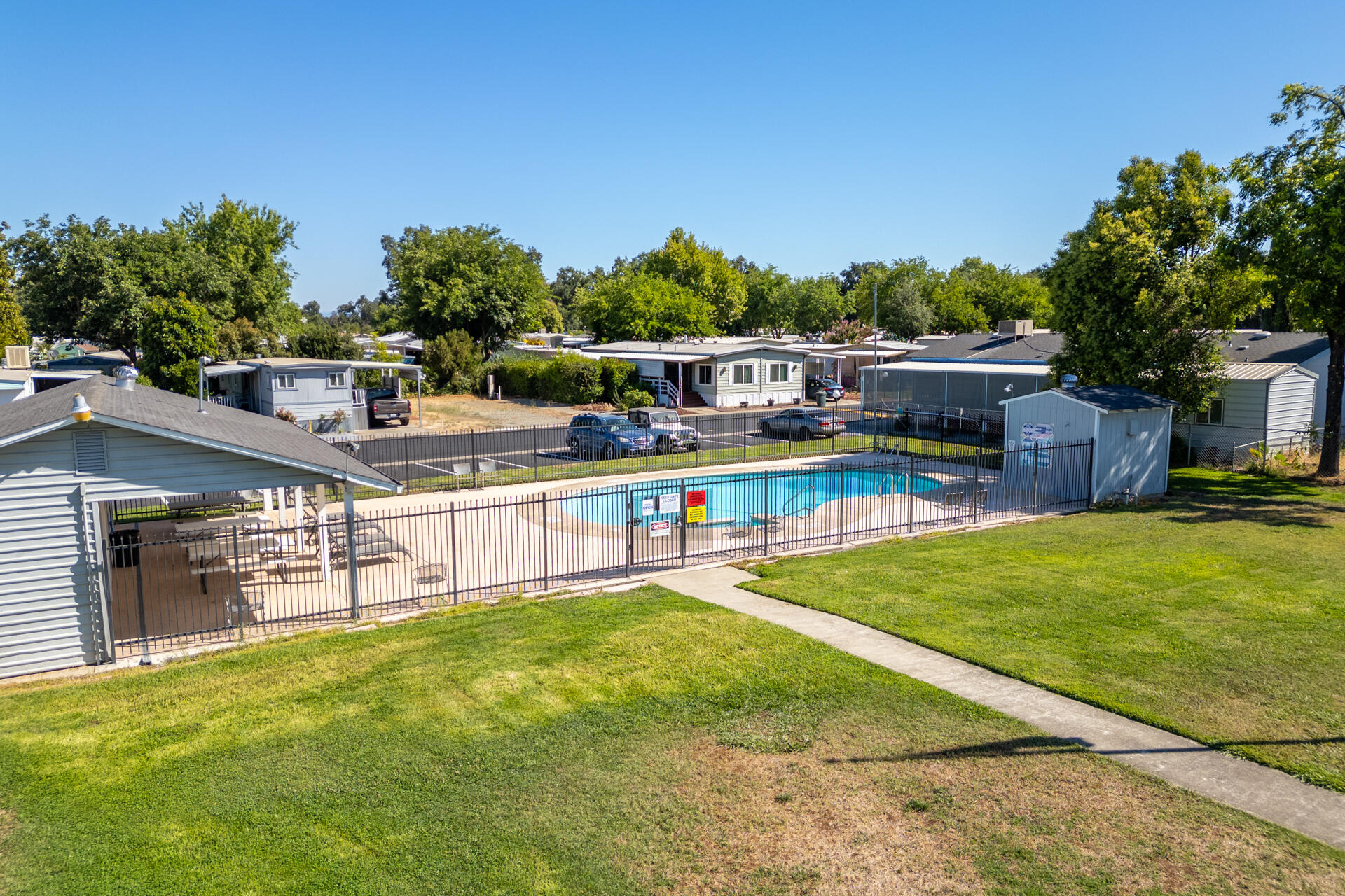 main property photo 21