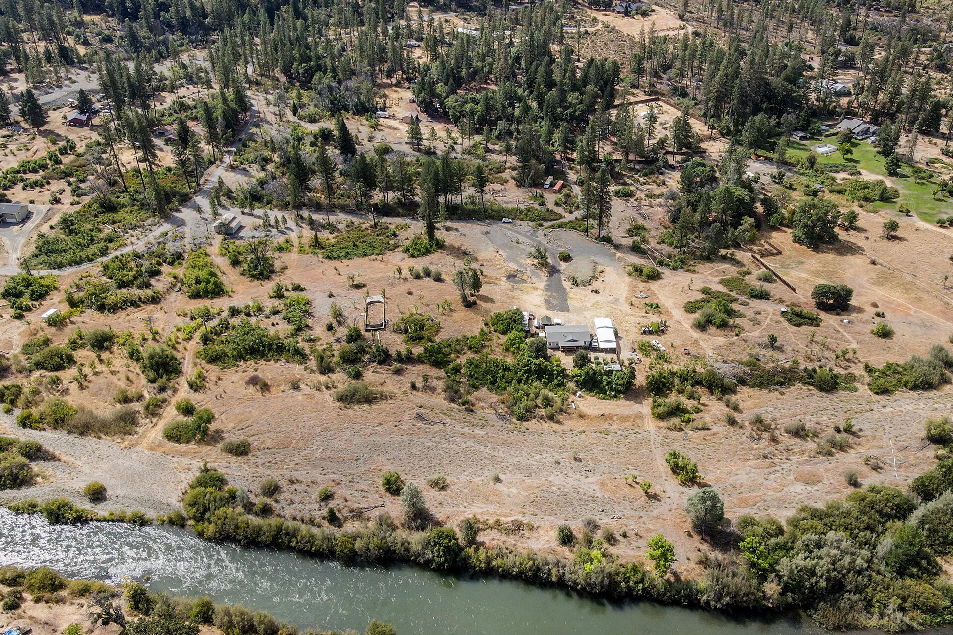 main property photo 12
