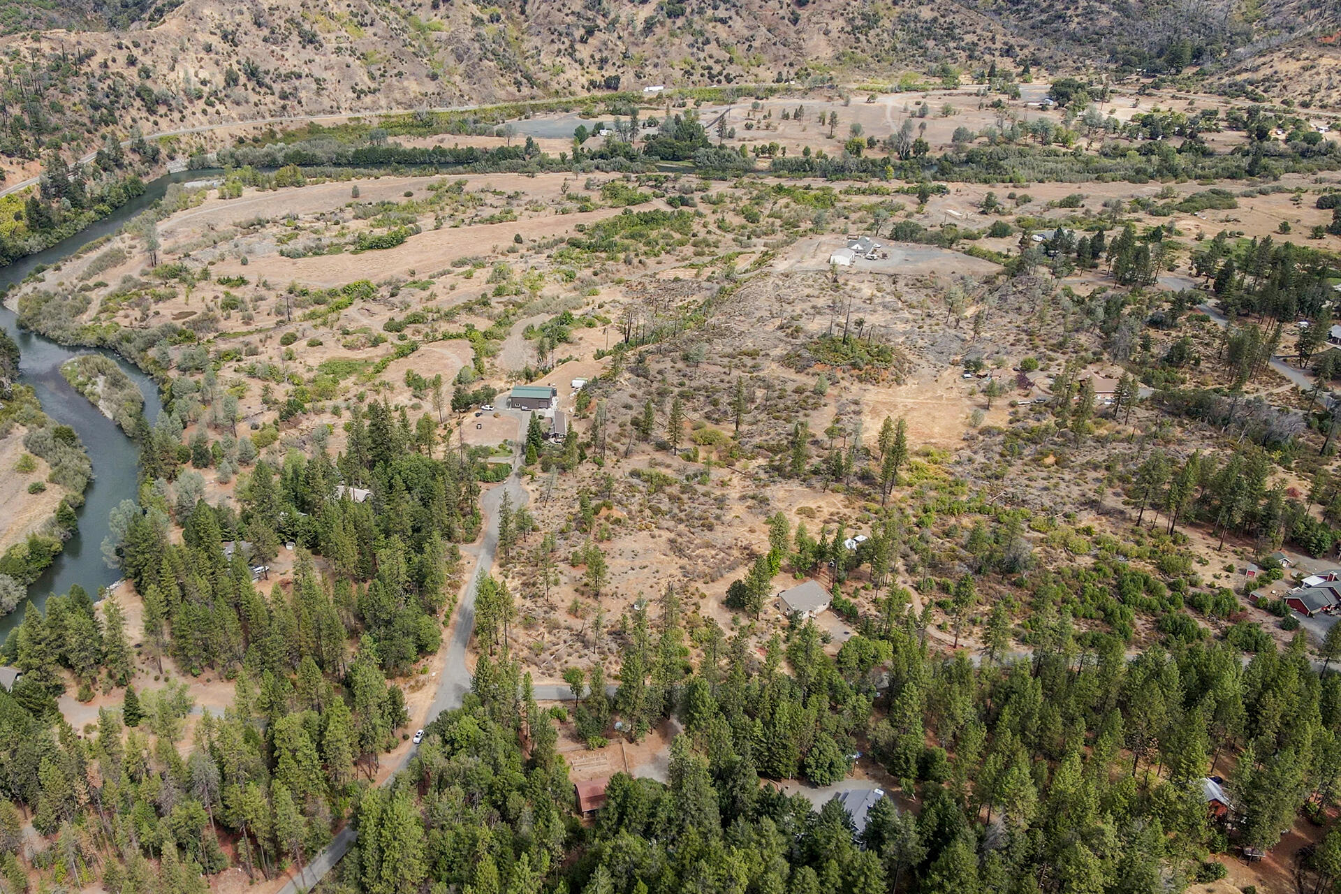 main property photo 7