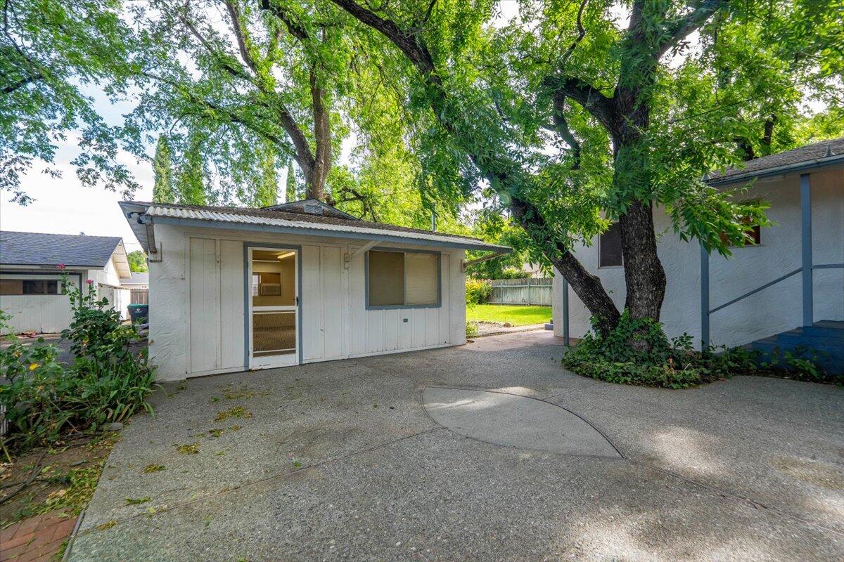 main property photo 39