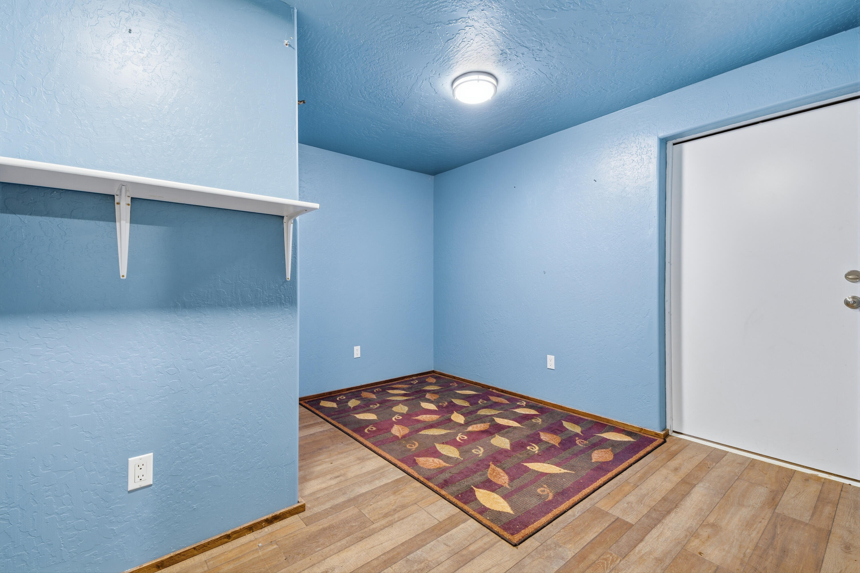 main property photo 27