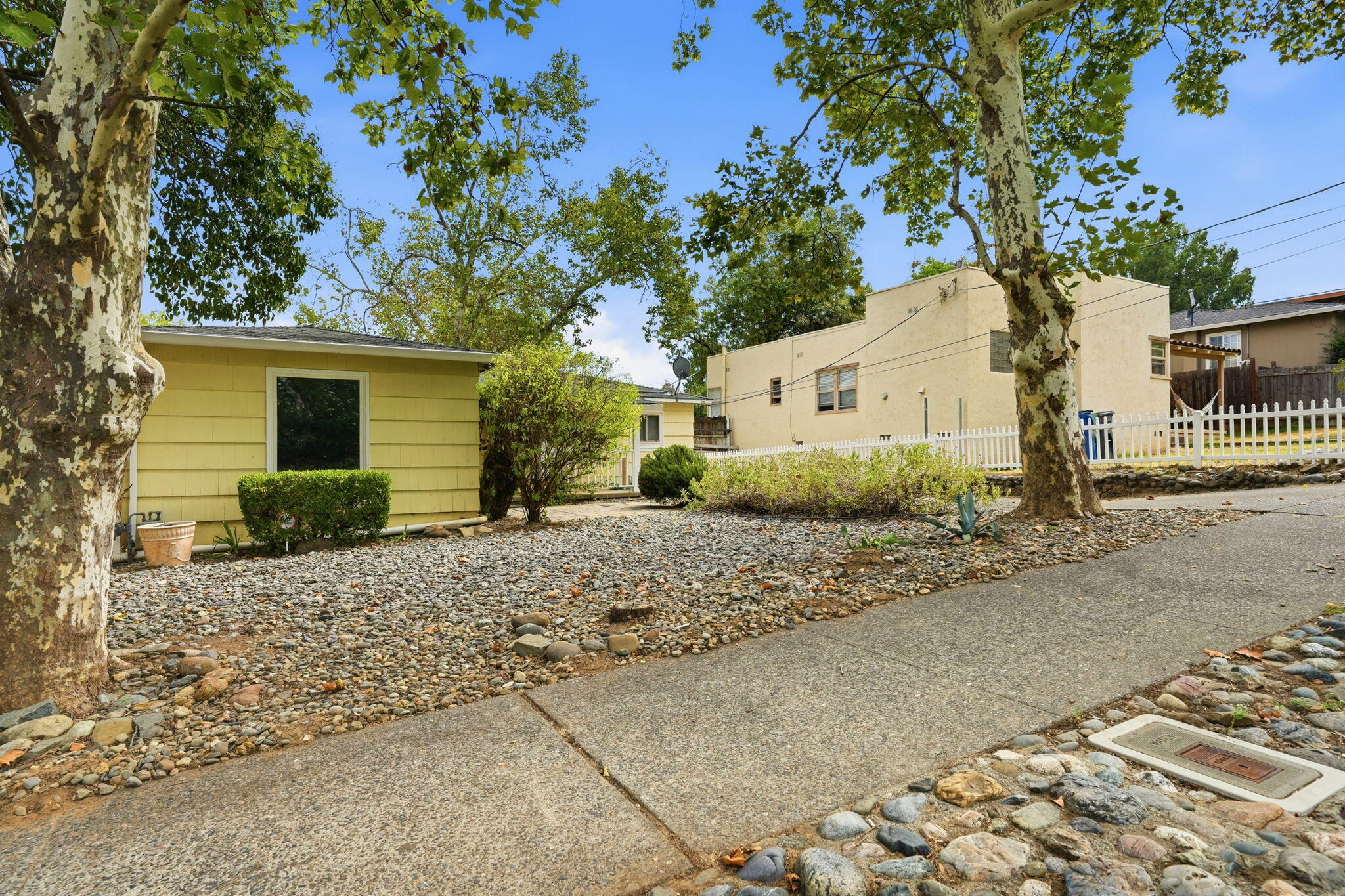 main property photo 39
