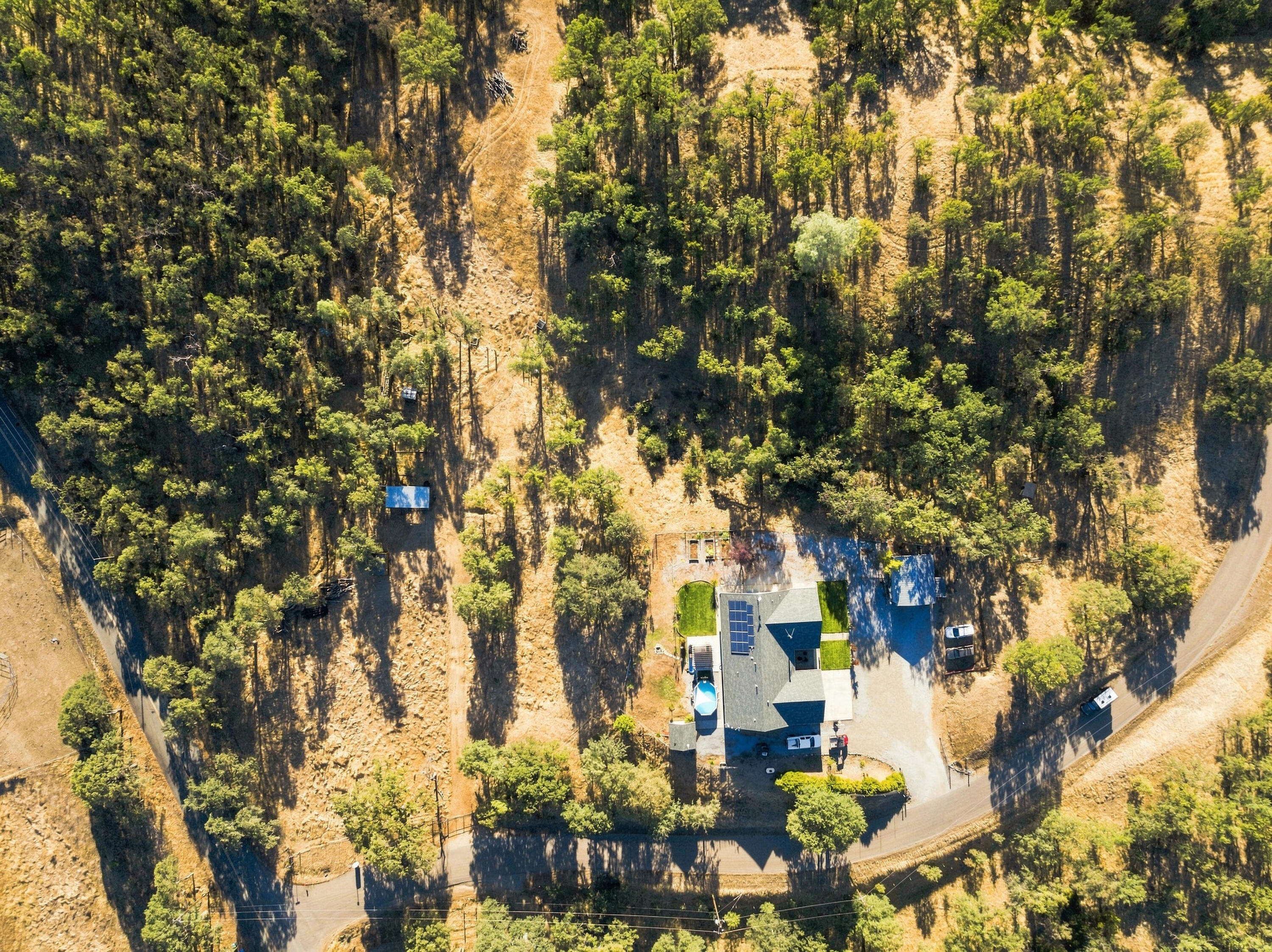 main property photo 32