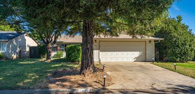 image of property with 2 Bed | 2 Bath | 1,056 Sqft