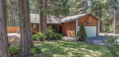 image of property with 3 Bed | 2 Bath | 1,403 Sqft