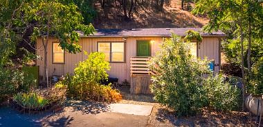image of property with 3 Bed | 2 Bath | 1,056 Sqft