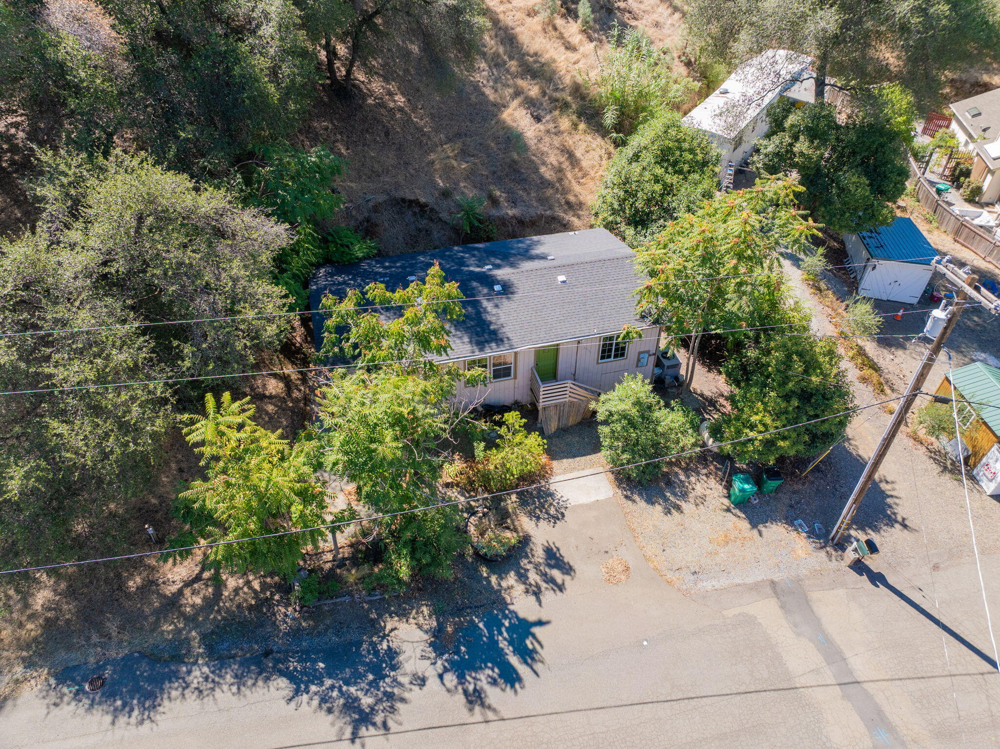 main property photo 24