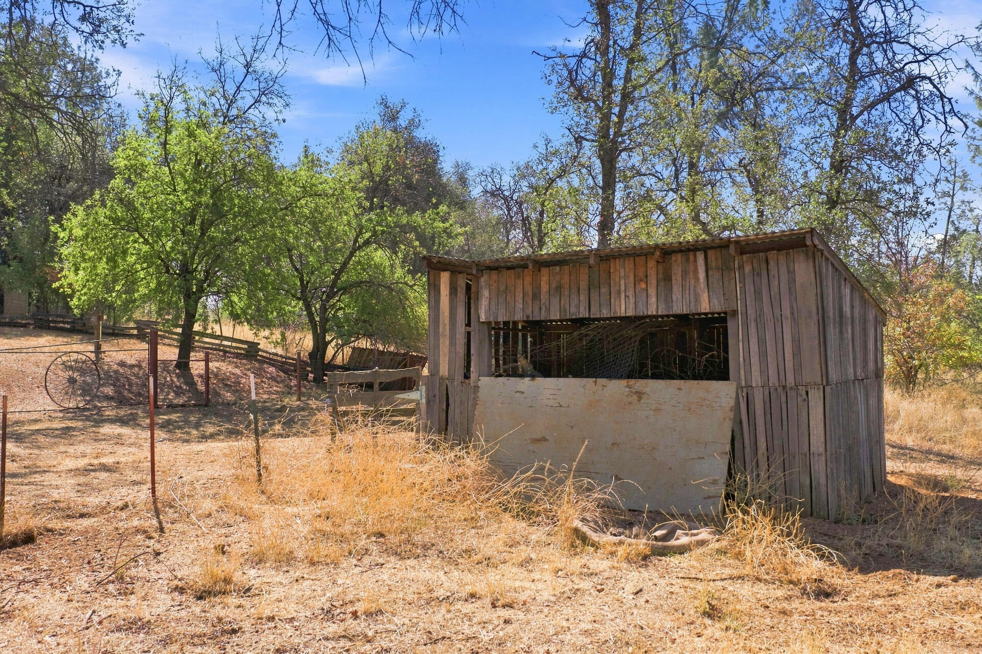 main property photo 47