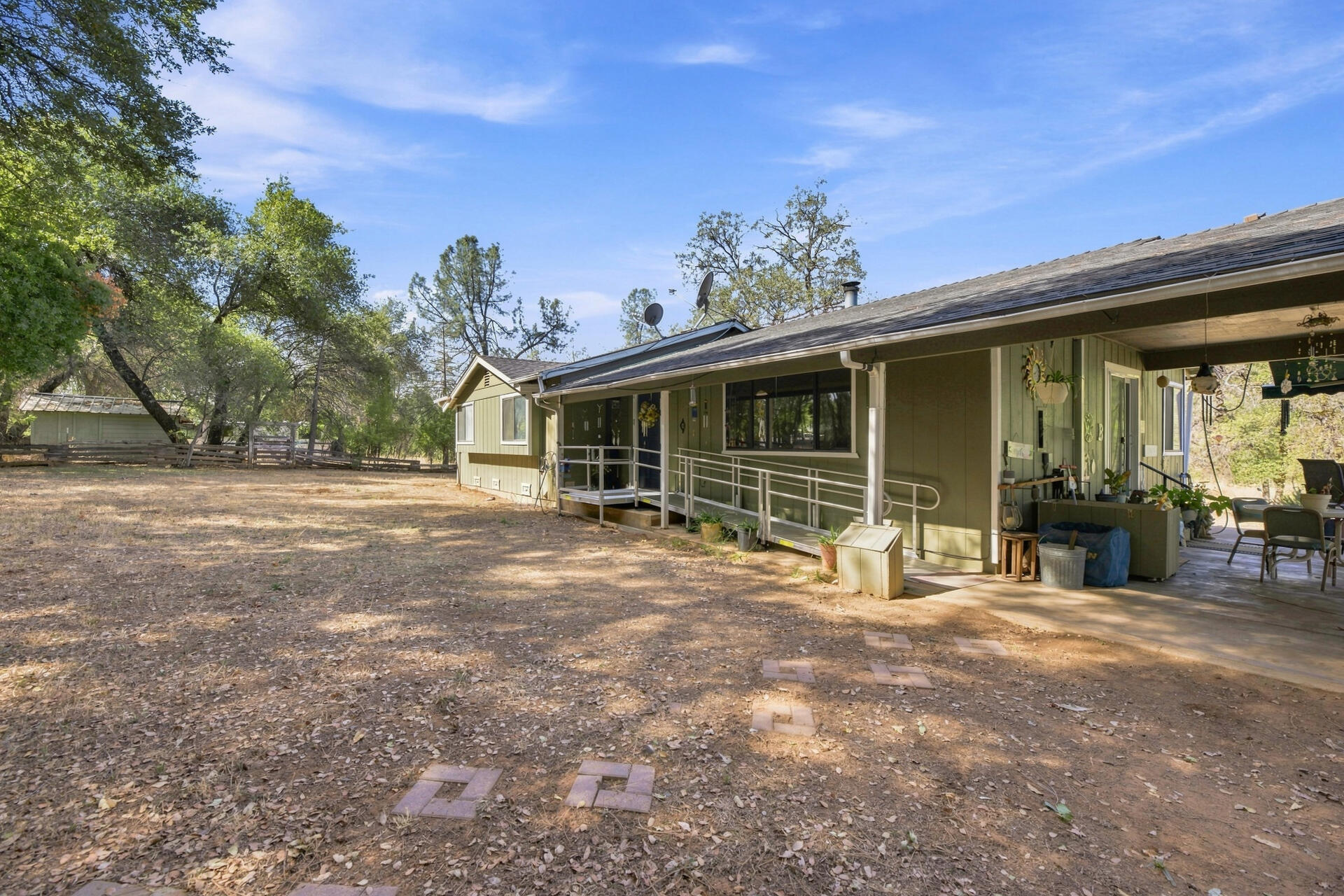 main property photo 50