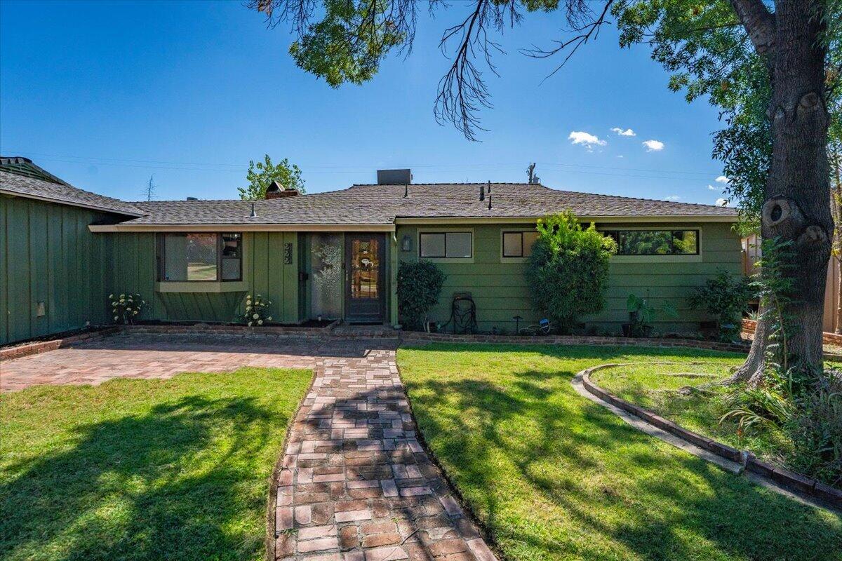 main property photo 50