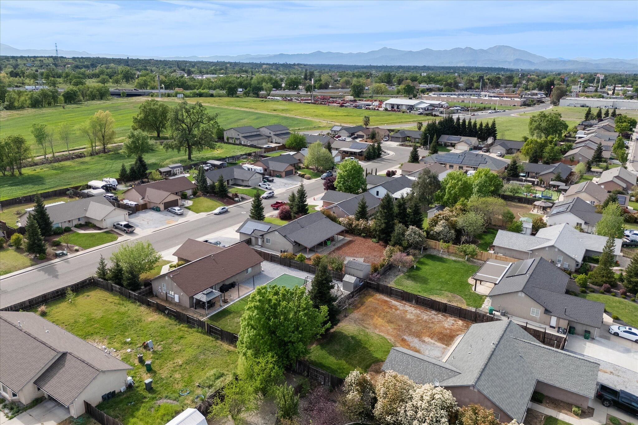 main property photo 40
