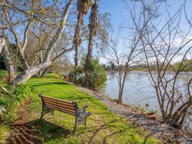main property photo 70