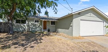 image of property with 3 Bed | 1 Bath | 966 Sqft