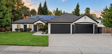 image of property with 4 Bed | 3 Bath | 2,744 Sqft