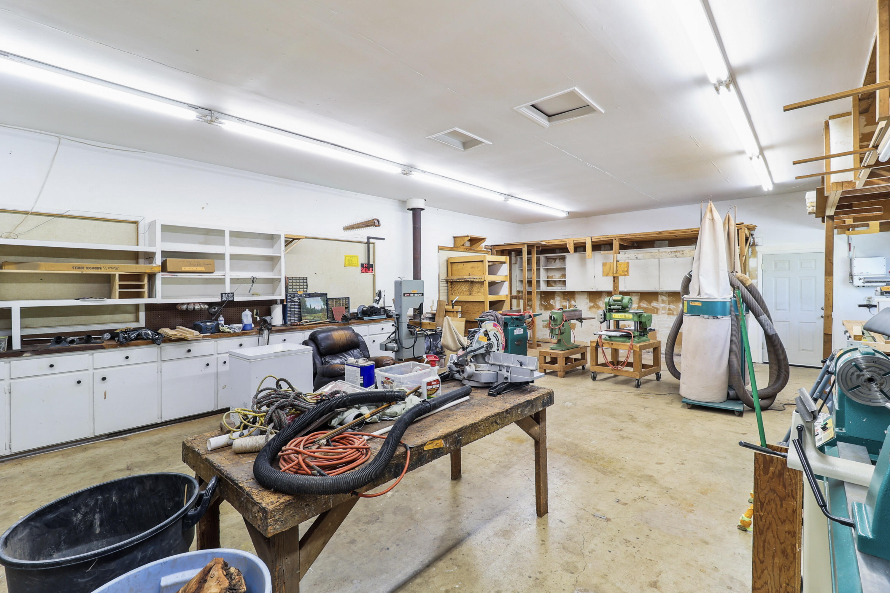 main property photo 58
