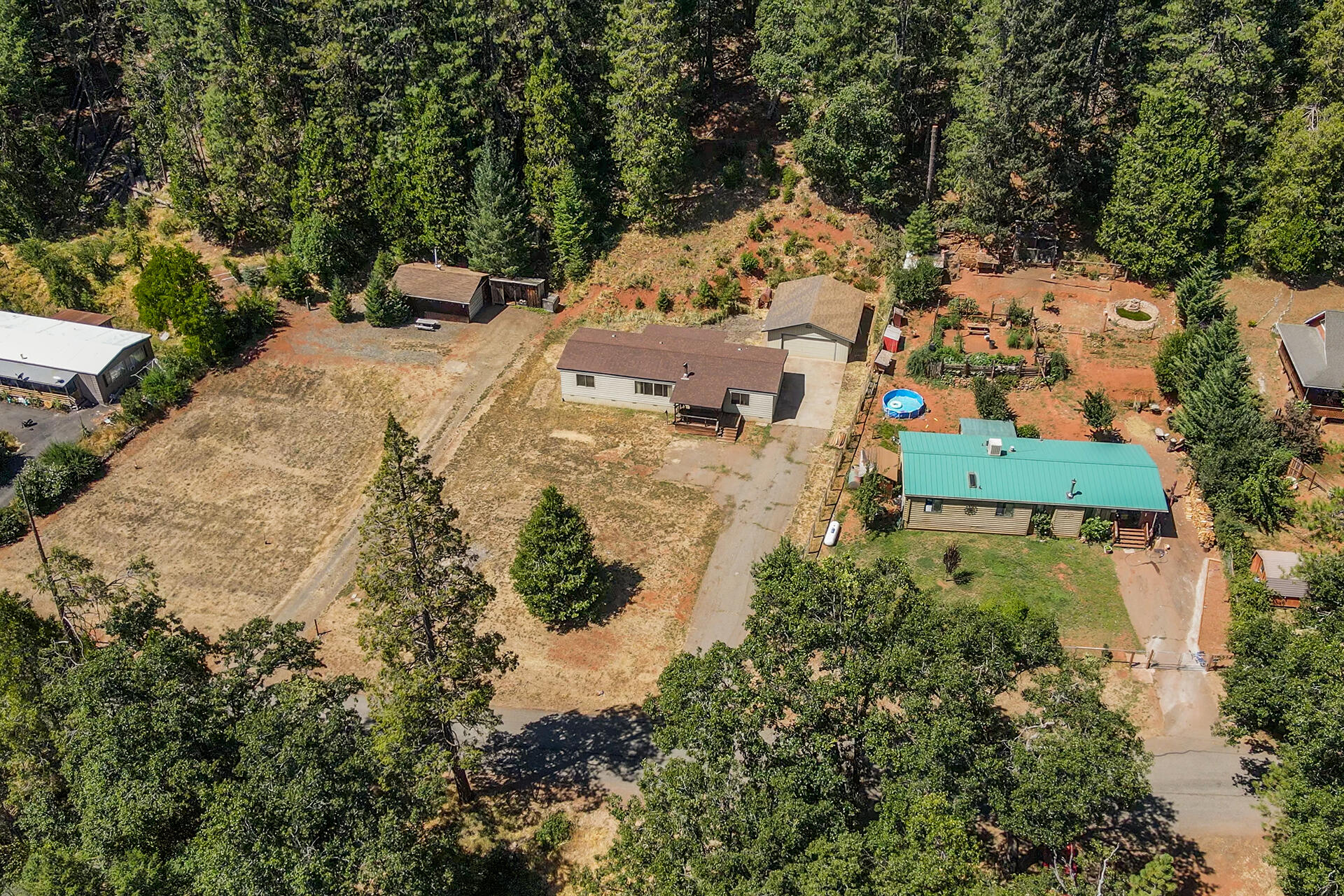 main property photo 123