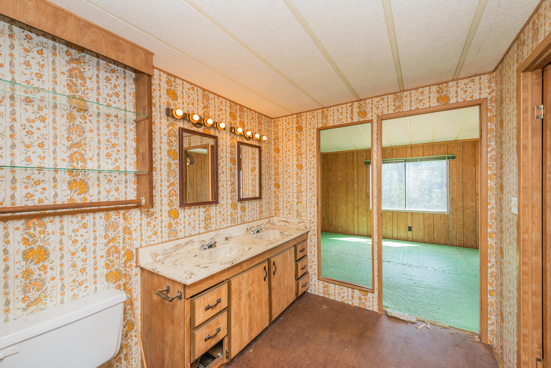 main property photo 35