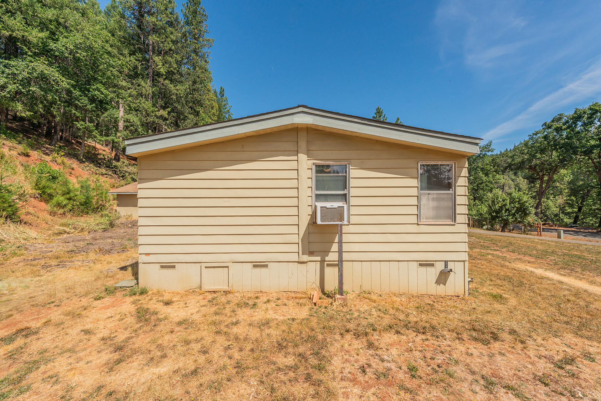 main property photo 68