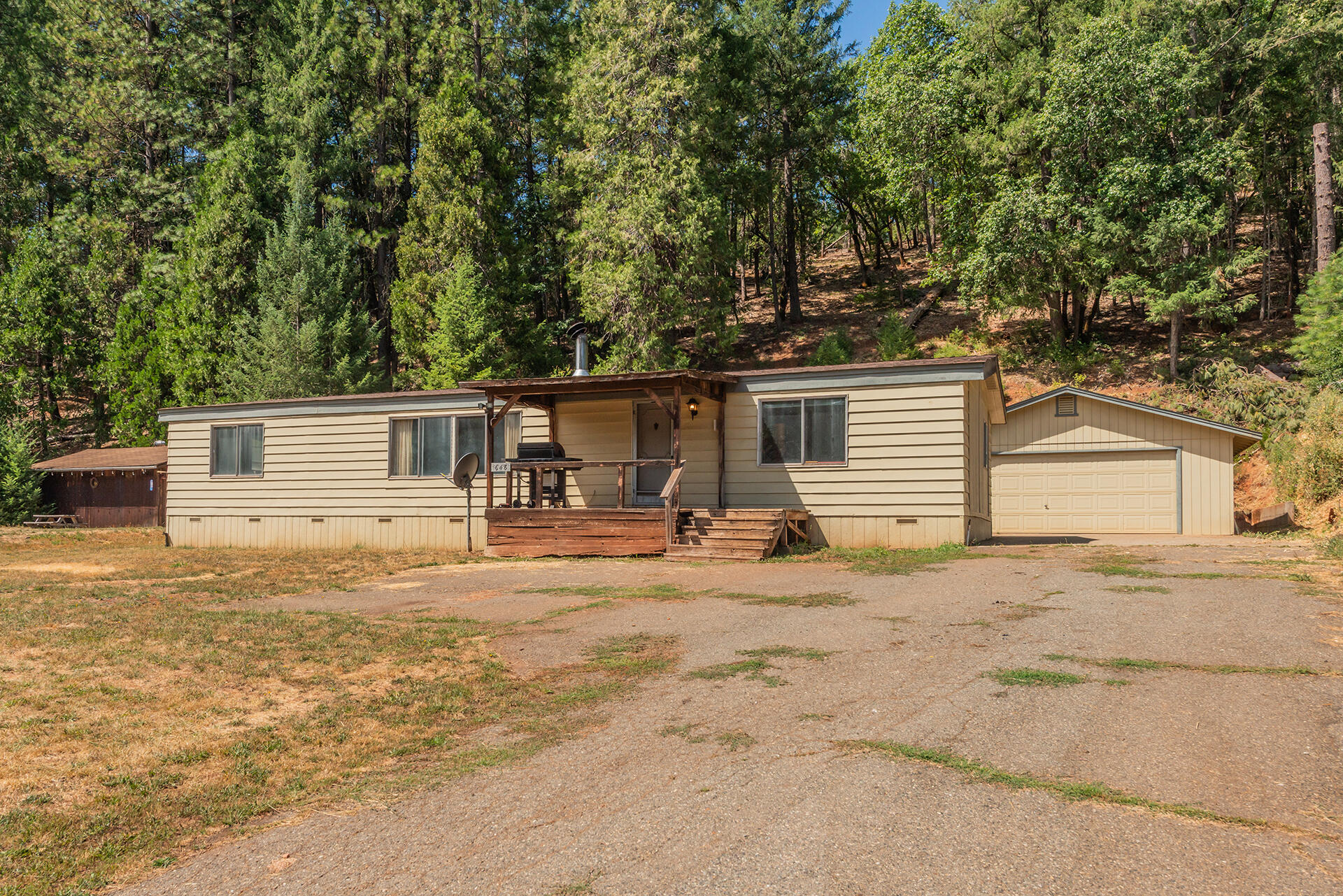 main property photo 79