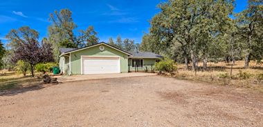 image of property with 3 Bed | 2 Bath | 1,416 Sqft