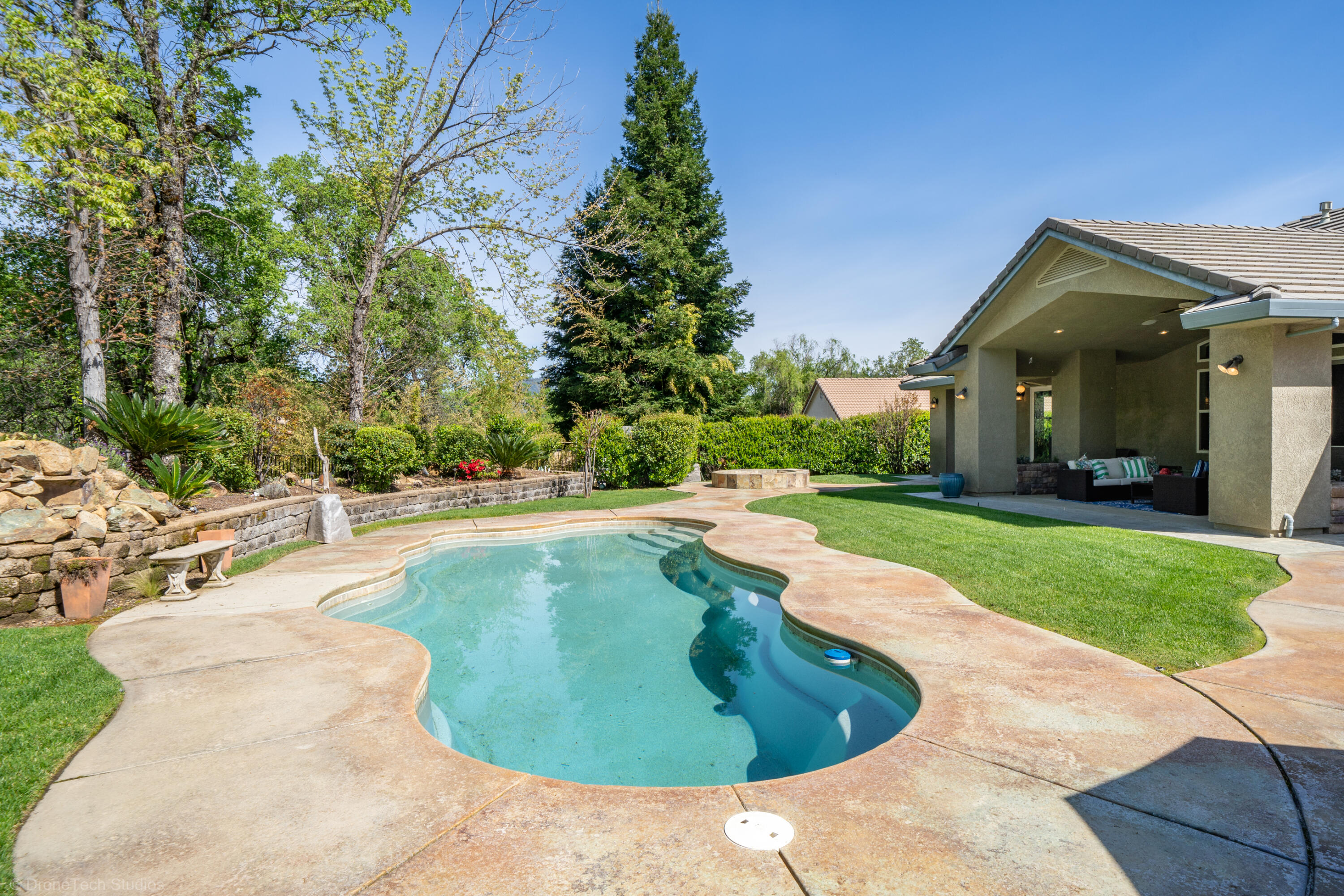 main property photo 102