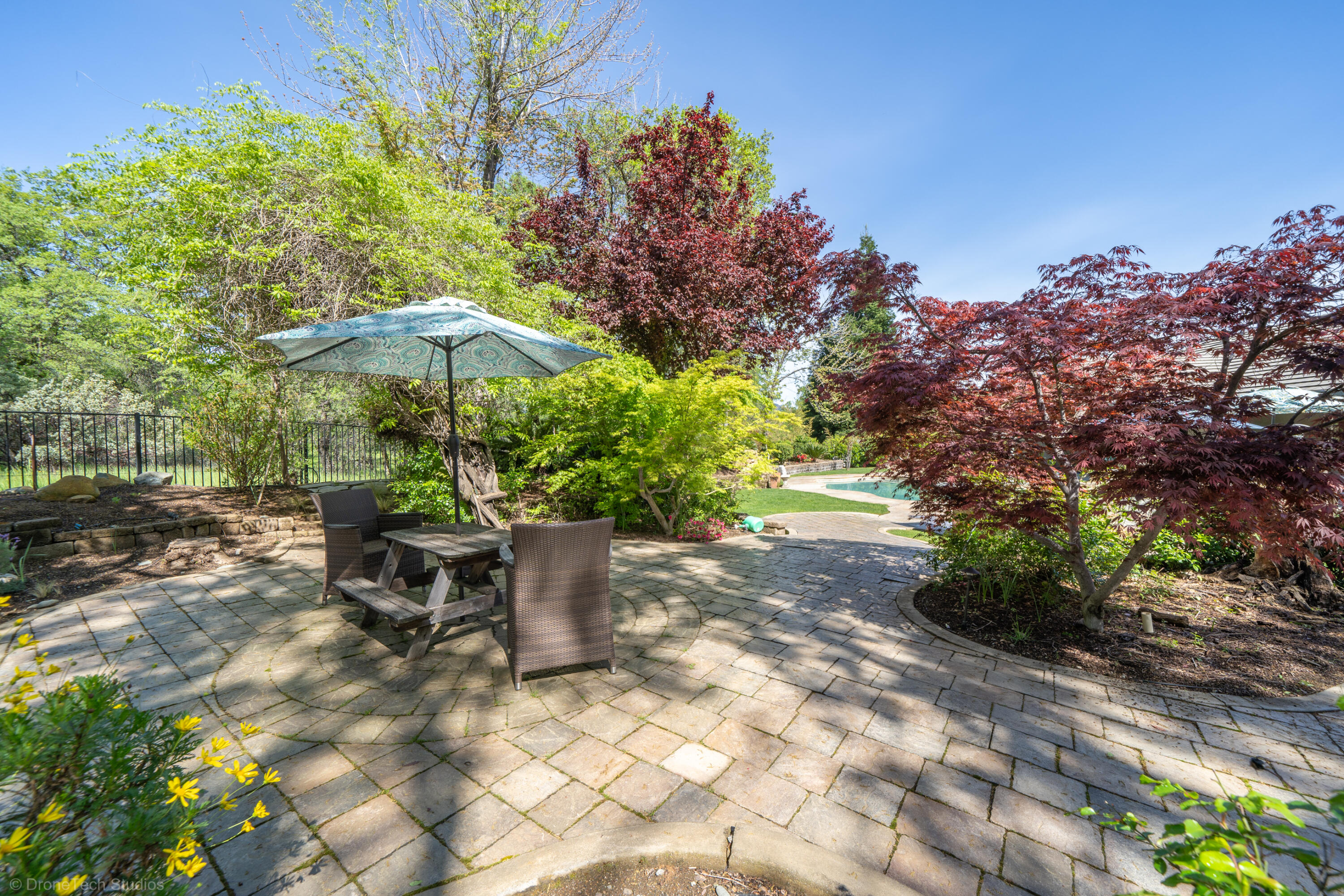 main property photo 111