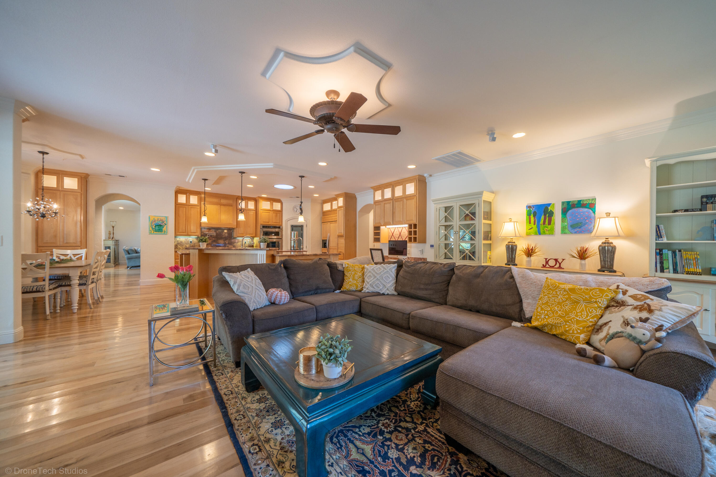 main property photo 46