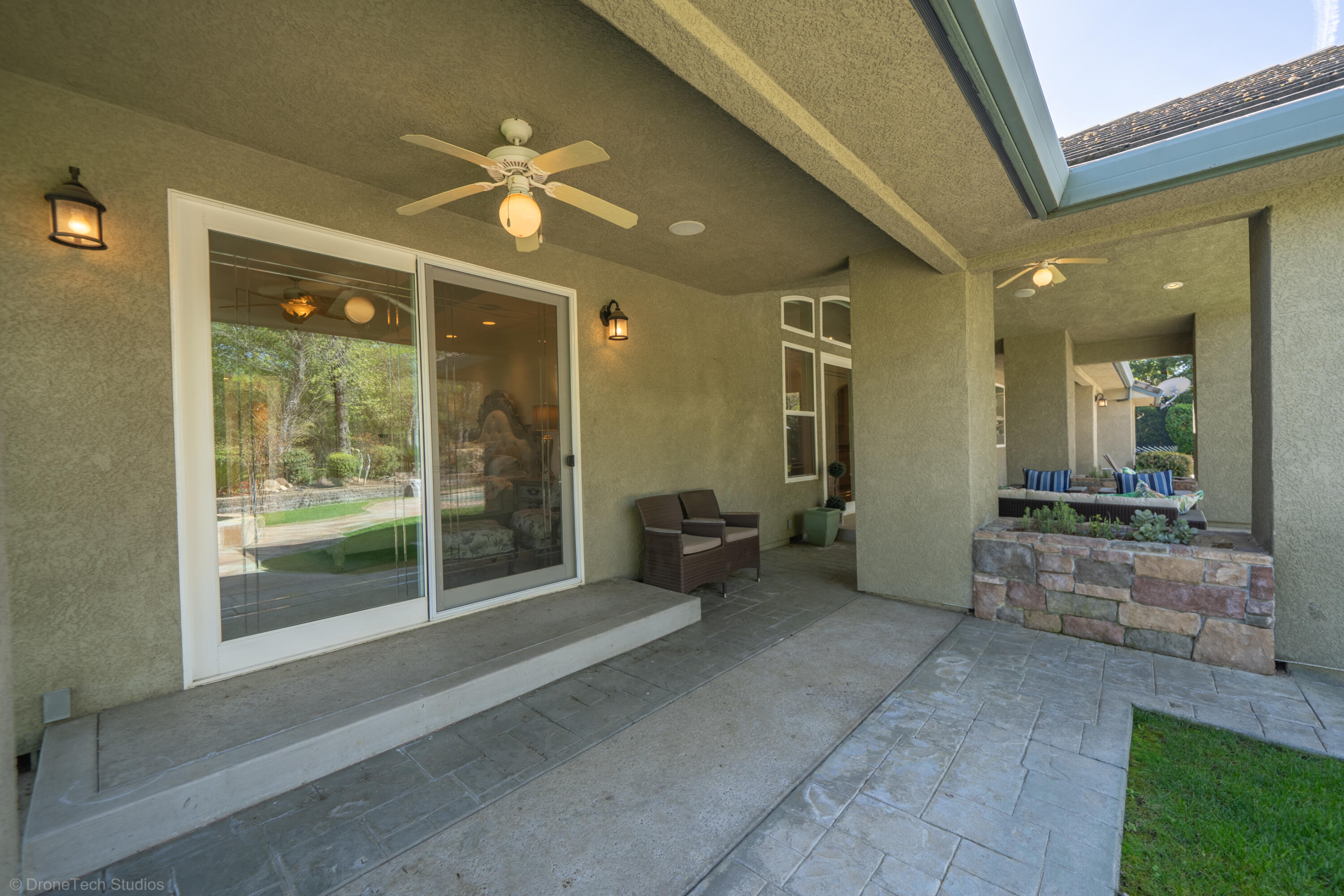 main property photo 68