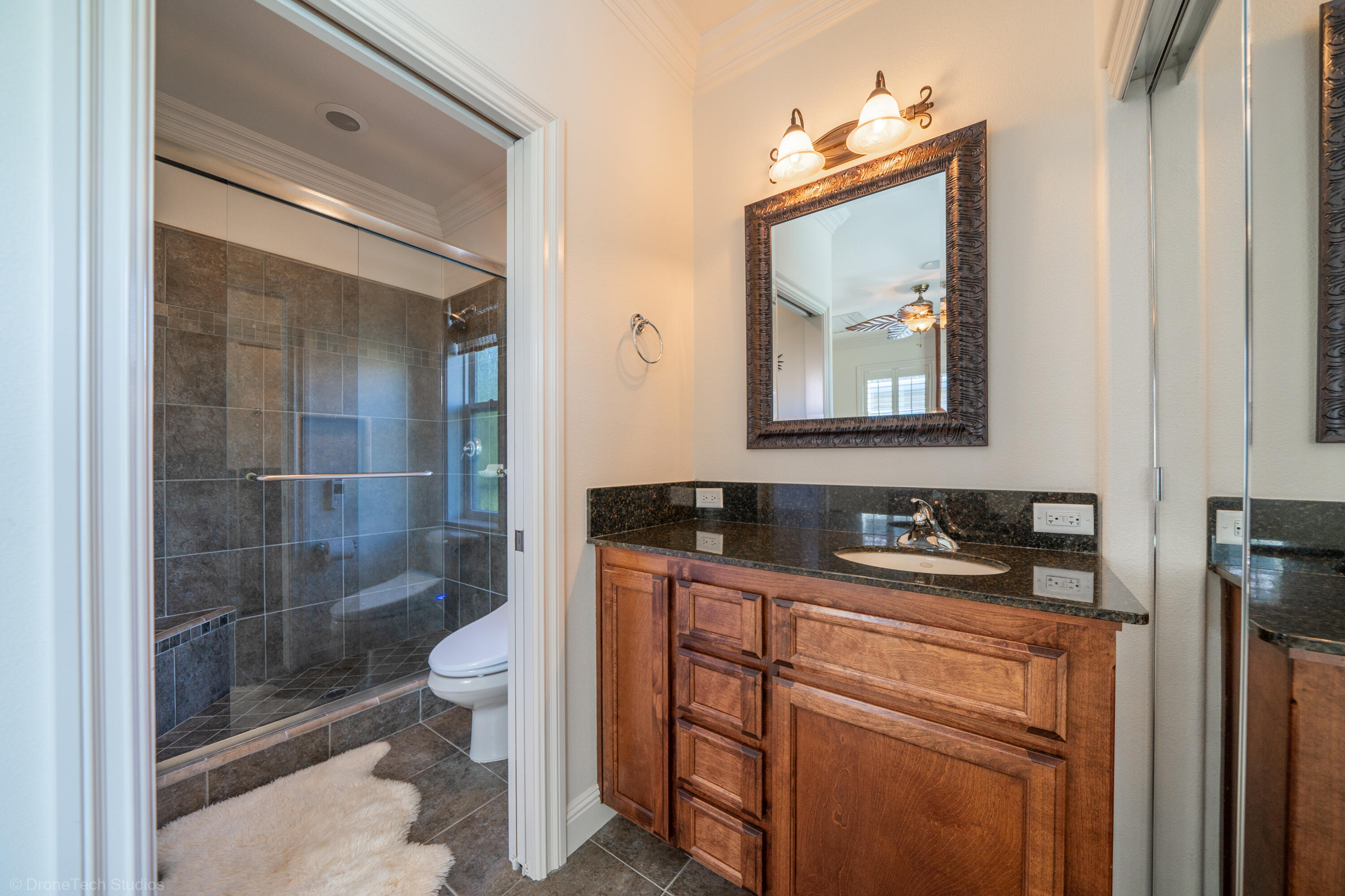 main property photo 73