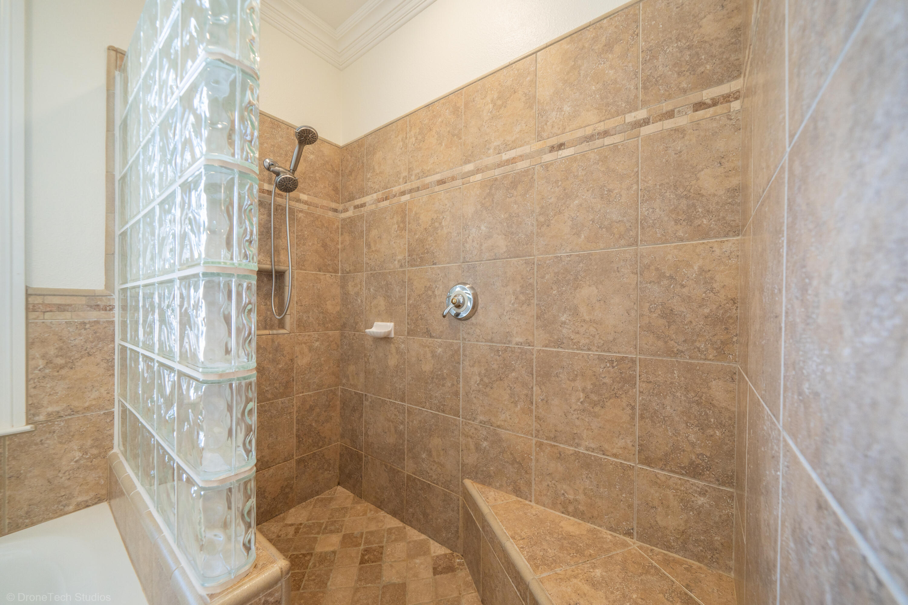 main property photo 80