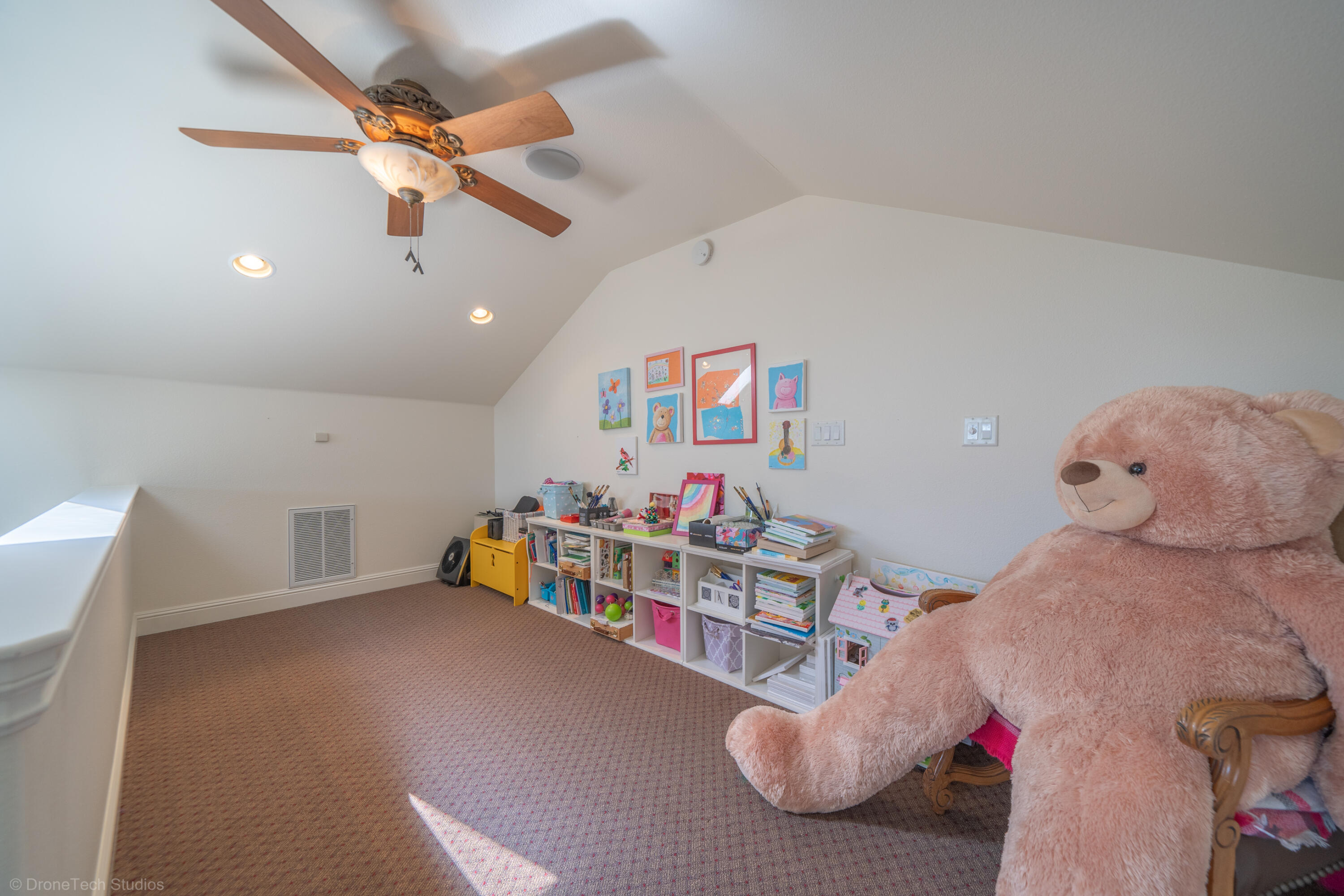 main property photo 89