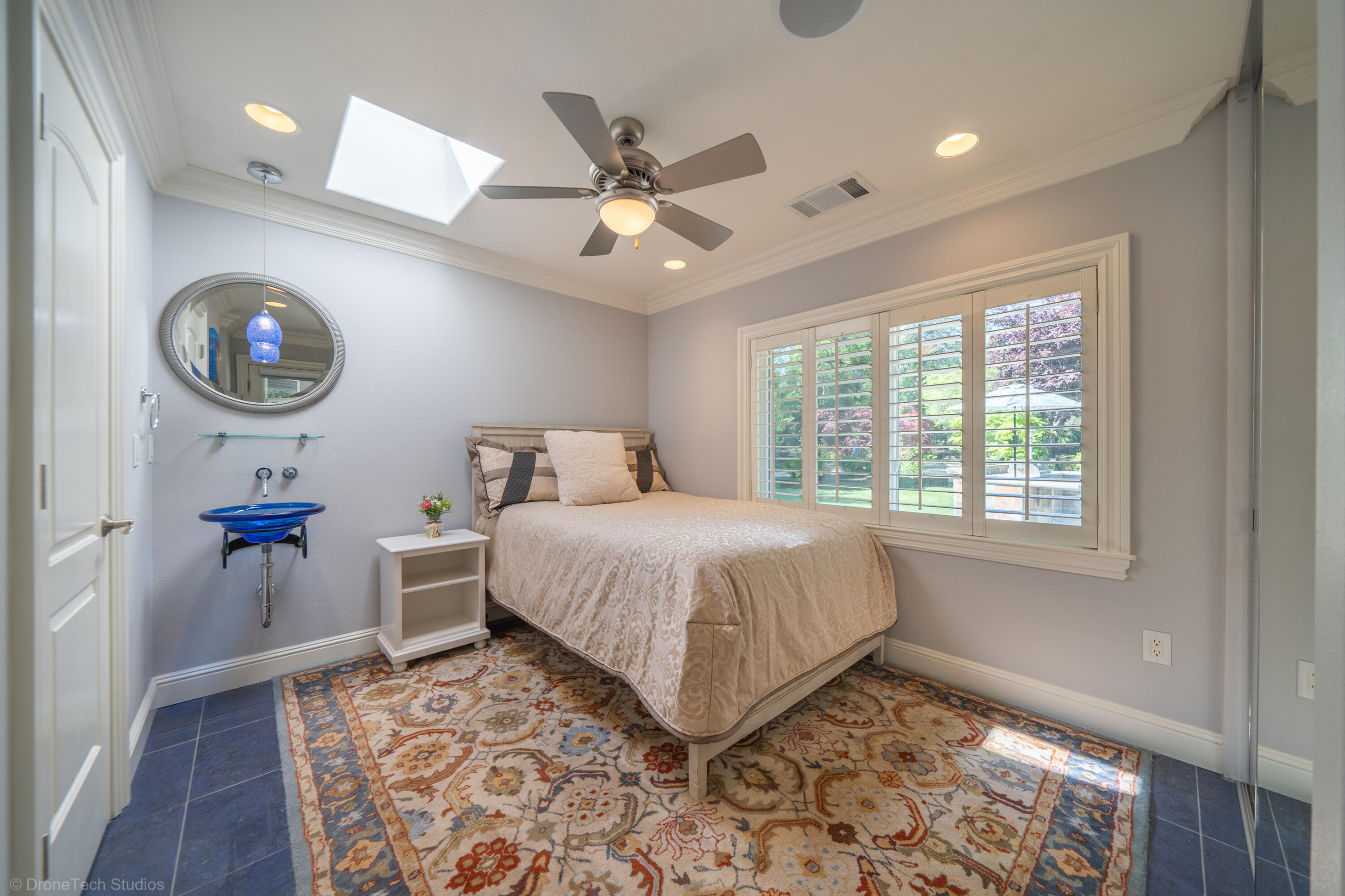 main property photo 91